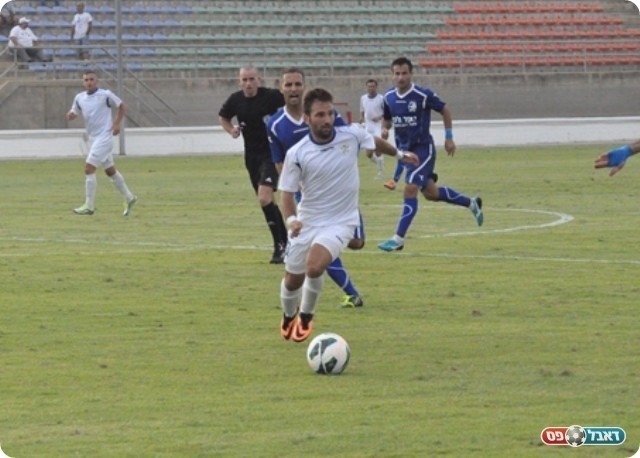 מקבלים הצעות. אורן עידו (צילום: מוחמד חאדר אניס)