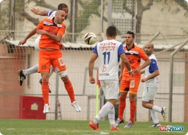 עשה ככל העולה על רוחו. לוי מעל הגנת יפו (קובי רוזן)