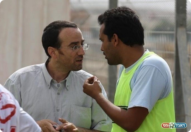 לא מחפשים פרובוקציות. אלעאסם (מימין. אנס אבודעבס)