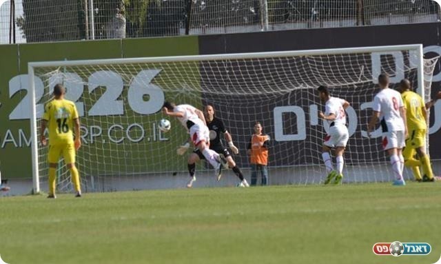 חיקה את חלאילה. אבו לאפי נוגח (ולדי מויסייב)