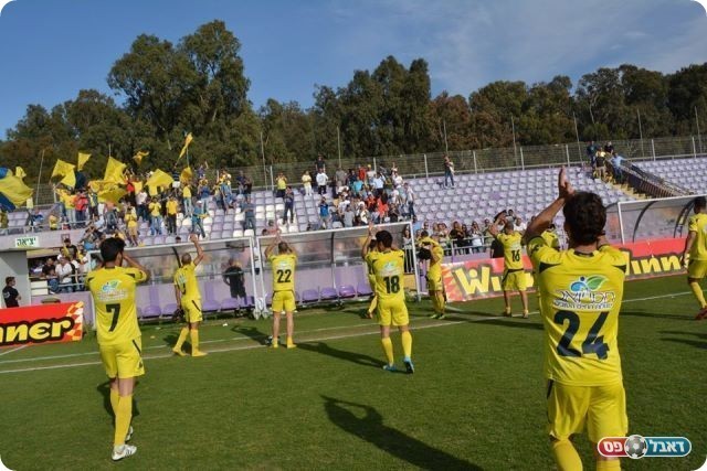 הפנים לבת ים. חוגגים בסיום (ולדי מויסייב)