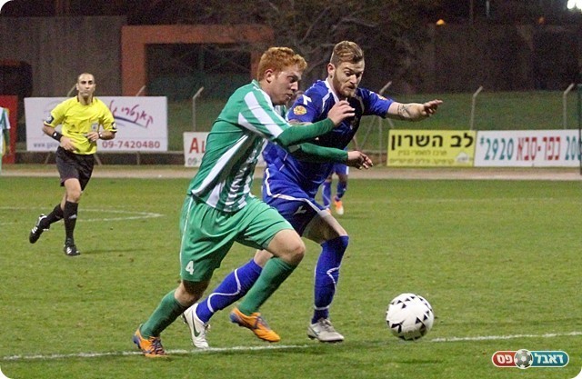 זייד וכוואז במאבק (צילום: לירן דורף)