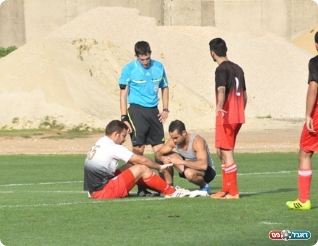 מקבל טיפול (צילום: חאדר אניס)