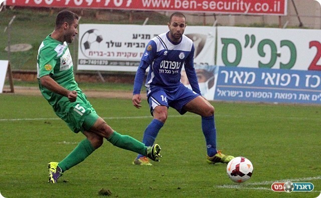 רז כהן כובש את הראשון של כפר סבא, מברוק לילד הצעיר על שער הבכורה (לירן דורף)