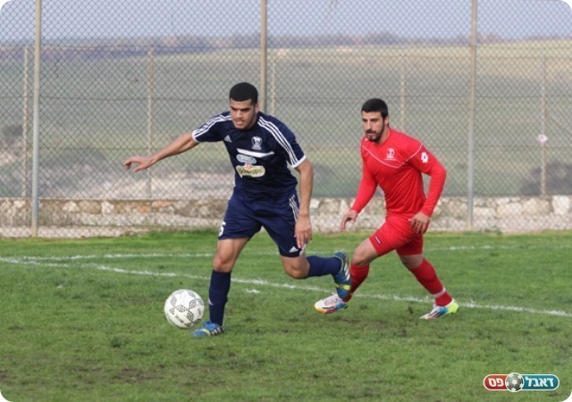 משחק הקרבה. מג'די מסרי עוצר את בלבילייה (אמיר אבופנה)