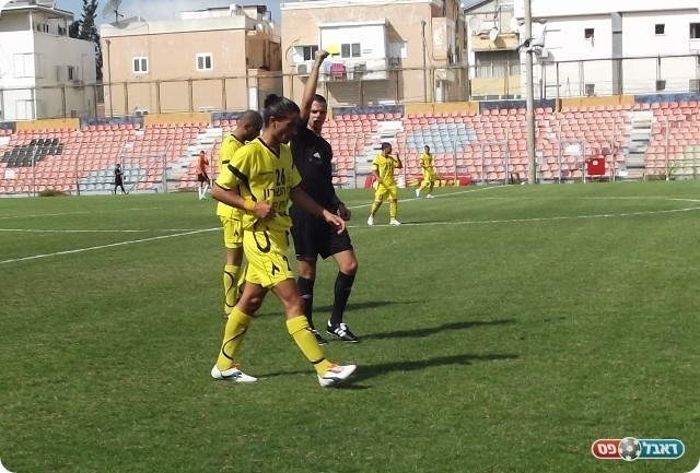 טוב אם יצנן את ההתלהבות שלו. הצהוב הראשון של אוזן (צילום: אייל אורן)