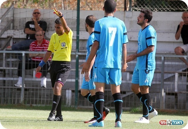 אדום גבולי. קצר מורחק (צילום: לירן דורף)