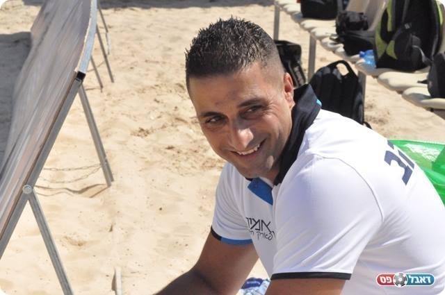 לאן שלא יילך. קוסטיקה (חאדר אניס)