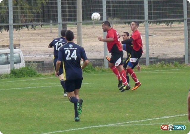 ומנסה שוב (צילום: אלי שמואלי)