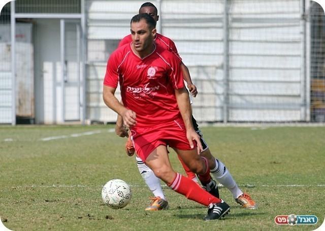 הגיע לייצב את ההגנה היפואית. אליהו (צילום: לירן דורף)