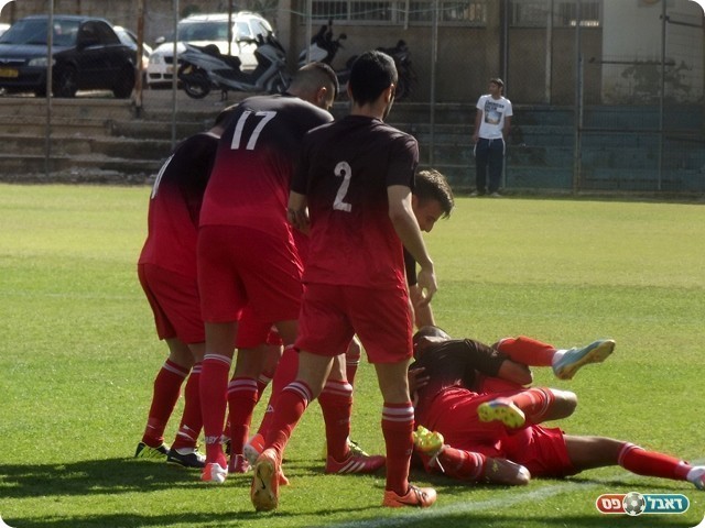 צעירים הכמהים להצלחה. שחקני מרמורק (אייל אורן)