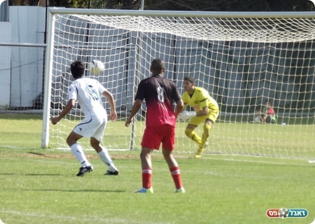 במחצית השנייה הוא כבר לא היה. רז בפעולה (אייל אורן)