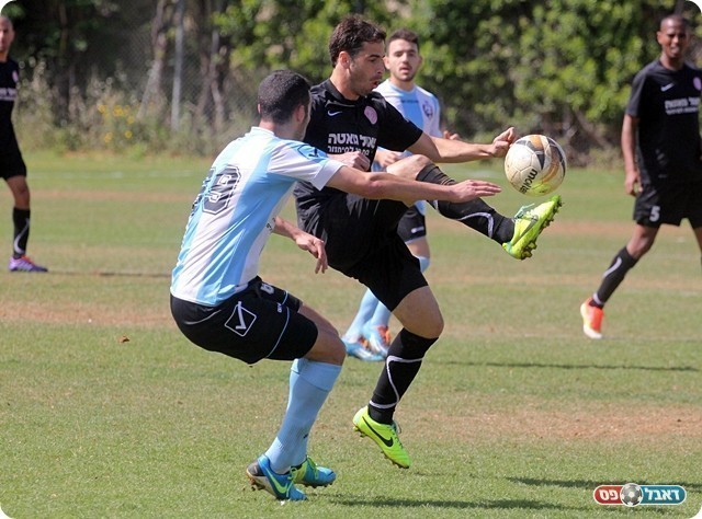 רפי סגל מהתל בחתוכה, אזור שומרת כוחות לפלייאוף (לירן דורף)