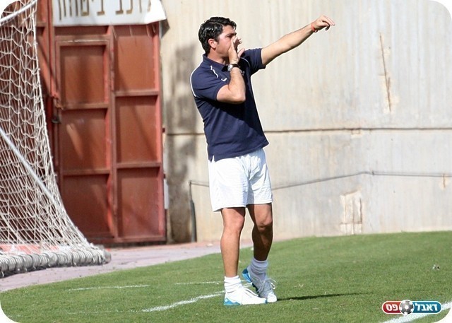 צחי טיאר (לירן דורף)