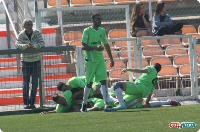 המהפך הושלם. חוגגים את השני (מיכאל פישנזון)