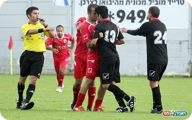 מורשה המשיכה ליזום. קדוש ושנסי ראש בראש (צילום: לירן דורף)