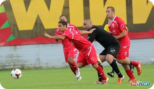 עוצמה הייתה דומיננטית. בן חיים עוצר את איתי ארז (צילום: לירן דורף)