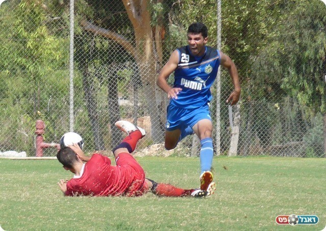 העבירה בדרך לשלישי של הרצליה. מוסא מוכשל ע"י עזו
