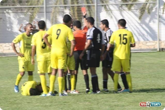 תיקול חריף. זועבי מורחק (צילום: מיכה פישנזון)