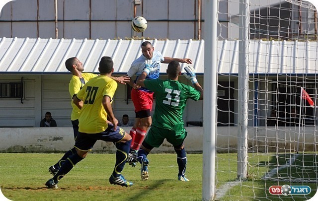 החלה החלה ללחוץ. זאדה כהן מחמיץ (צילום: לירן דורף)
