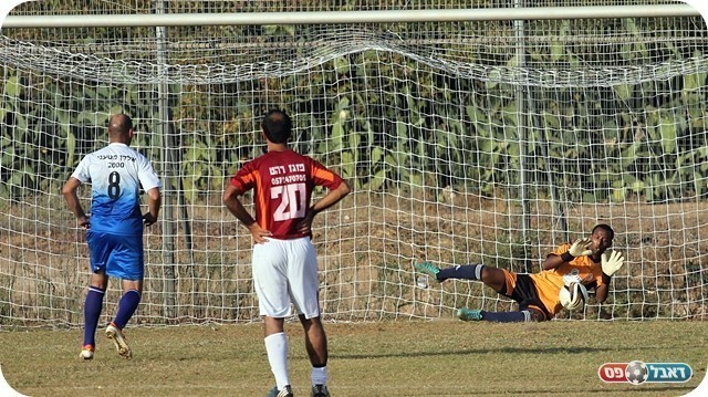 ובכר מחטיא (צילום: לירן דורף)