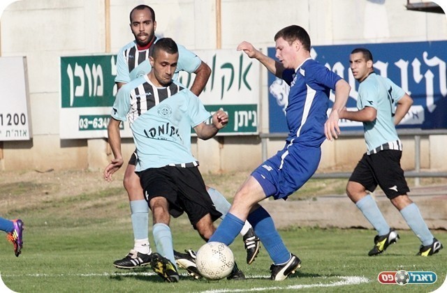 חוזר אחרי הרחקה. גומעע (צילום: לירן דורף)