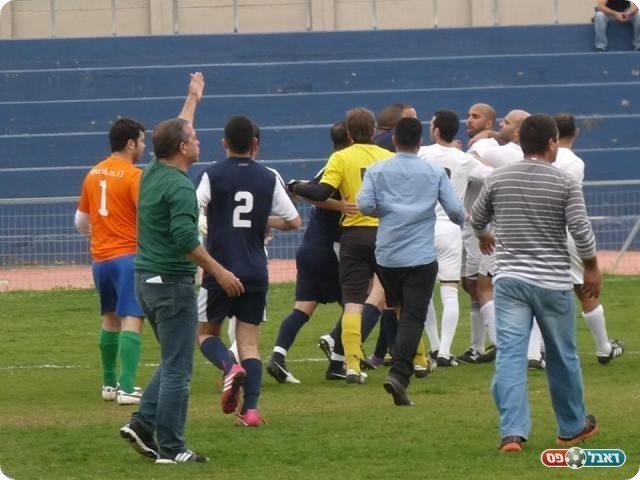 הבלגן מתחיל (צילום: אלי שמואלי) 