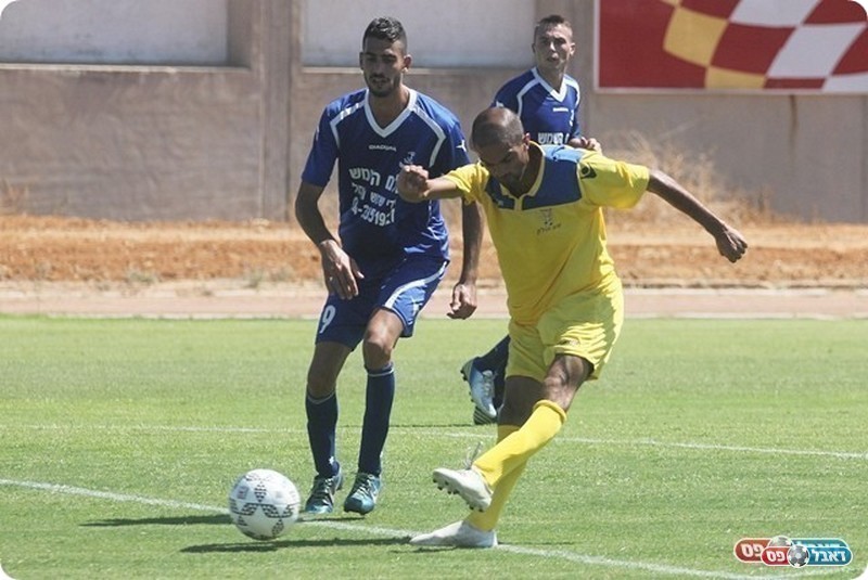 בני שרקט מחולון (בצהוב). ינצח גם בירושלים? (לירן דורף)