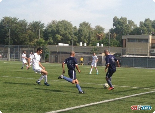 מהפך. סקא (מס' 9) וסטאל בהתקפה 