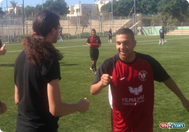 שער מדהים. וקנין חוגג (צילום" אלי שמואלי)