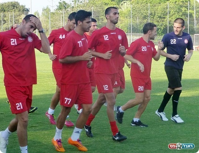 פשכצקי, בוקסנבוים, עיני, בוזגלו ותומר לוי אתמול באימון (אבי ריימונד)