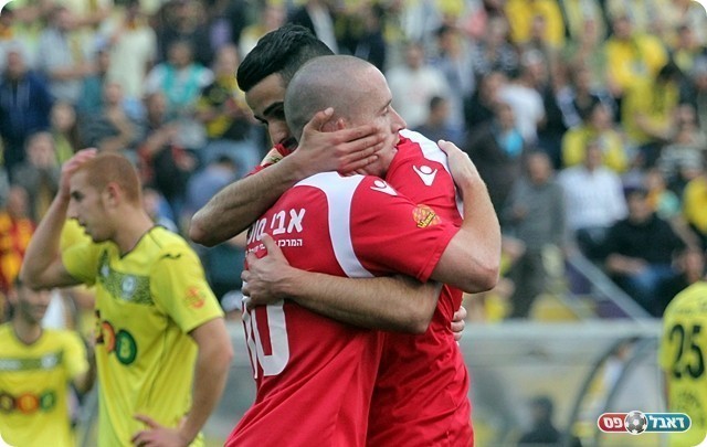 הכובש והמבשל חוגגים (צילום: לירן דורף)