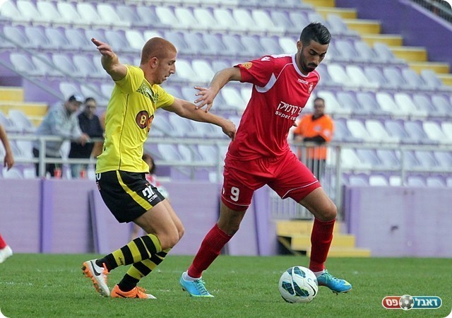 רן בן שמעון וצלישר במאבק (צילום: לירן דורף)