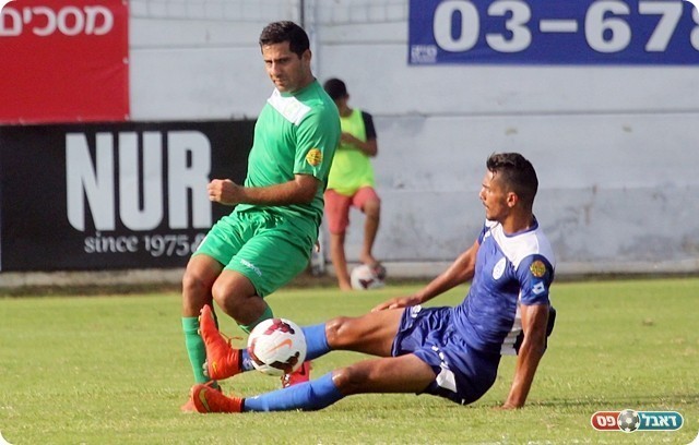 אז'ובל מתקל את טואף (לירן דורף)