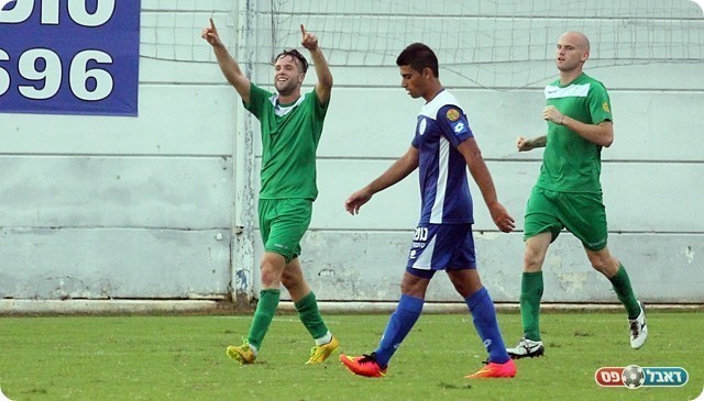 וחוגג (לירן דורף)