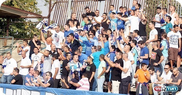 אם הכל יתחבר. אוהדי שעריים (צילום: לירן דורף)