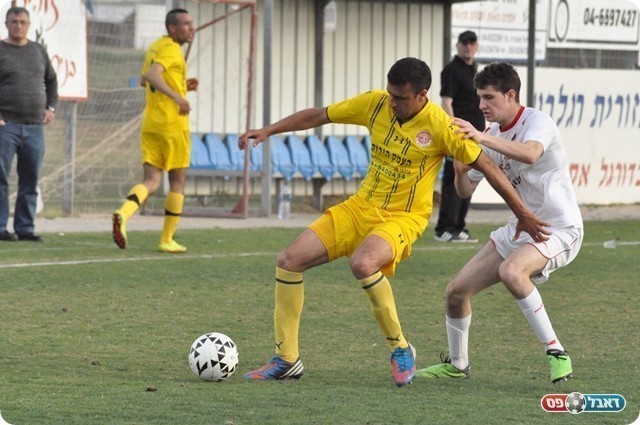 סנדלה רצתה עוד. כבהא מול מועד (צילום: חאדר אניס)