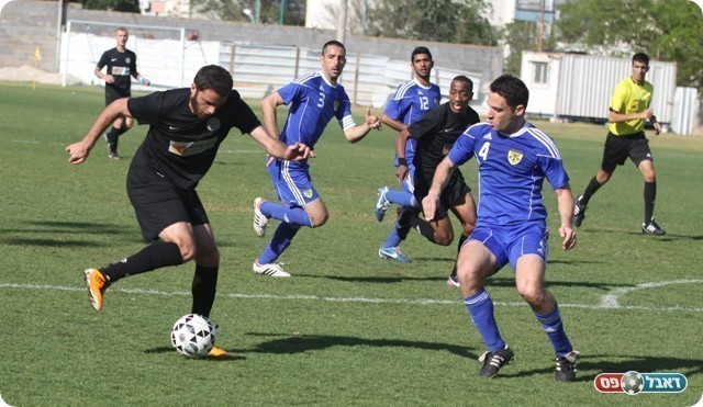 סבי שאולוב מול אורן אידלמן (צילום: שלומי גבאי)