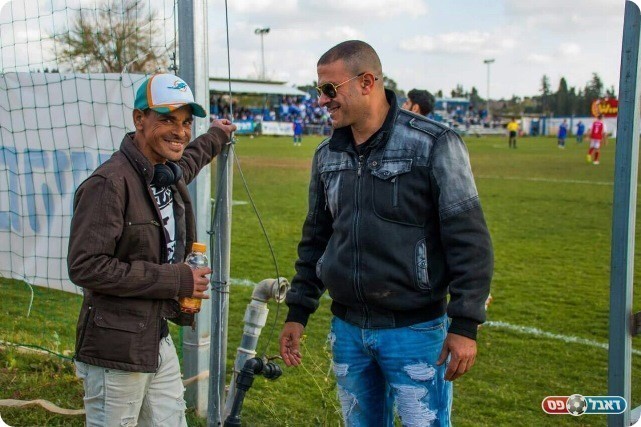 "ההתנגדות מונעת מאינטרסים אישיים". קירט (מימין) ולוי (איתמר מורז)