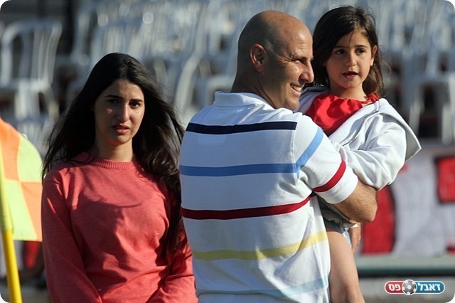 בנודיס מתנחם אצל המשפחה, נתן פייט (לירן דורף)