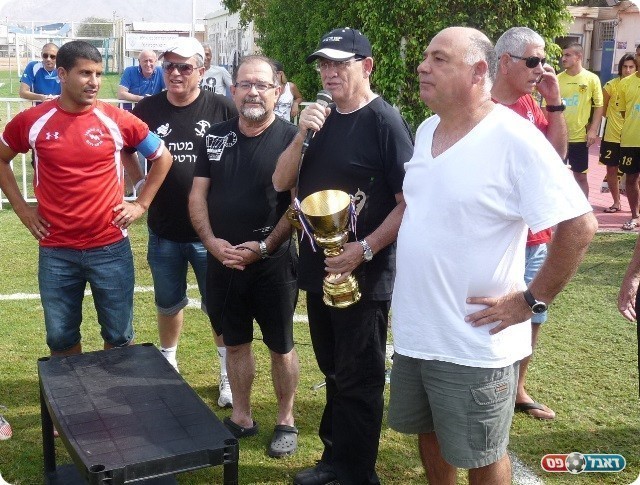 יצטרף להנהלה? ריקי בכר (שני מימין)