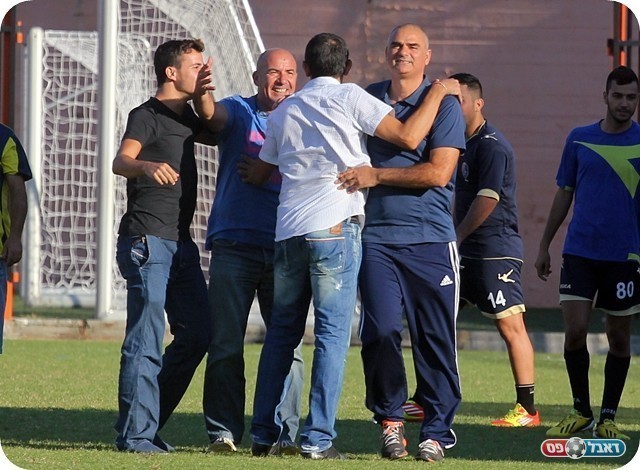 המטרה מקדשת את האמצעים. חמו בא לברך (צילום: לירן דורף)