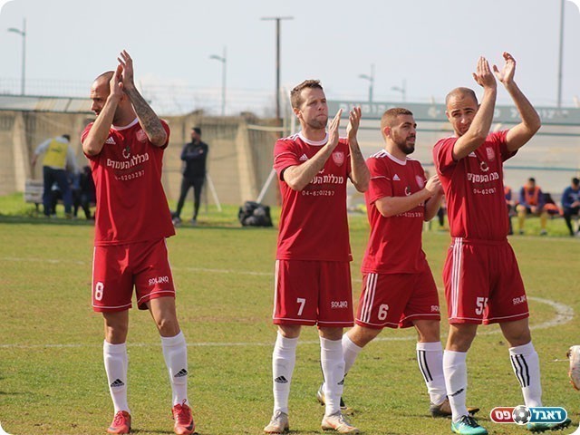 יפה מבפנים. שחקני אום אל פאחם (דאפר מחאמיד)