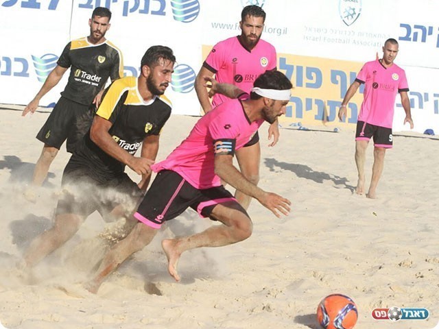 אדיר דנין. כבש לזכות קבוצתו וגם שער עצמי (שלומי גבאי)