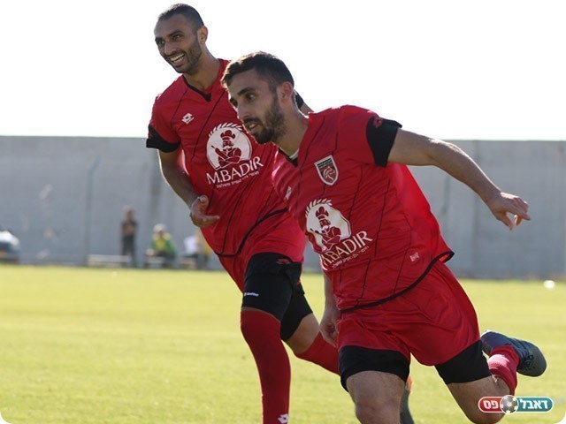 אדלשטיין חוגג (וואסים מוואסי)