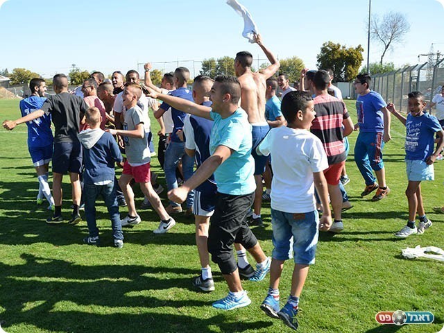 החגיגות בסיום (צילום: ארנון לוי)