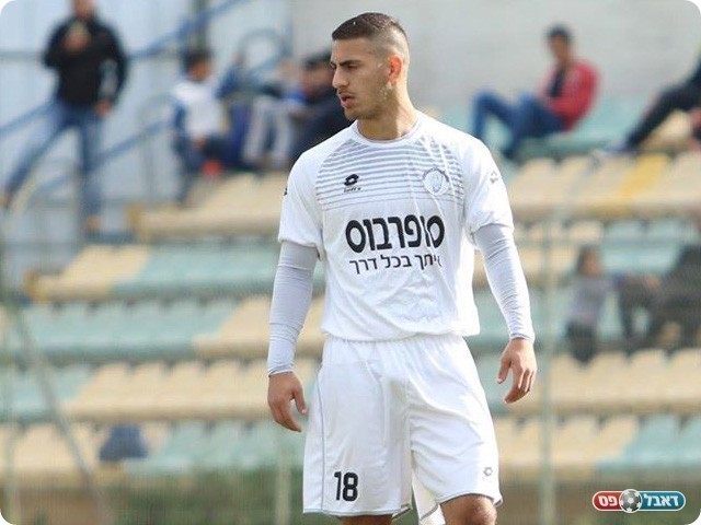 אופיר שמילוביץ (עודד חסין)