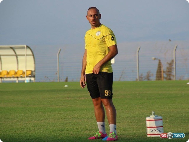 אושרי טוויל (עודד חסין)