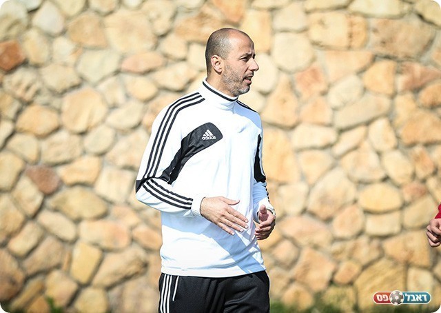 מאמן הפועל איכסל. איימן חלאיילה (וואסים מוואסי)