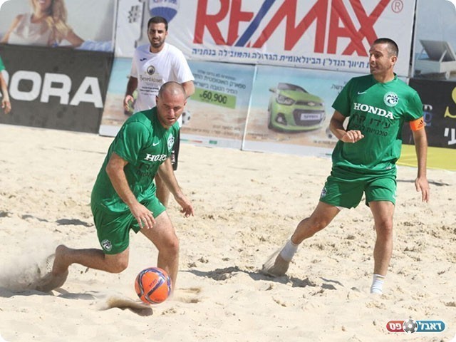 שלישייה בהופעת הבכורה. אילן טל (שלומי גבאי)